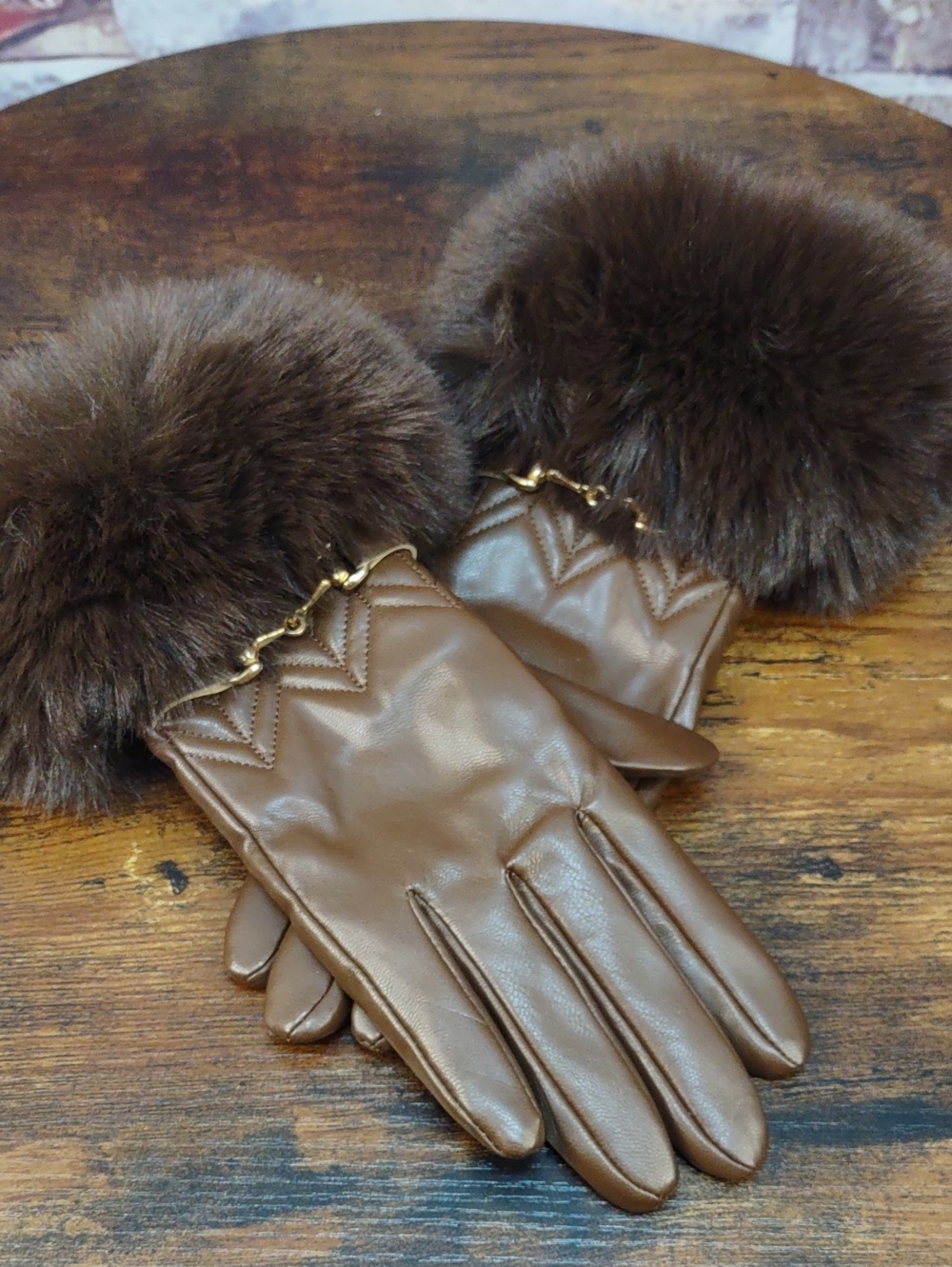 Vince Camuto Faux Leather Gloves